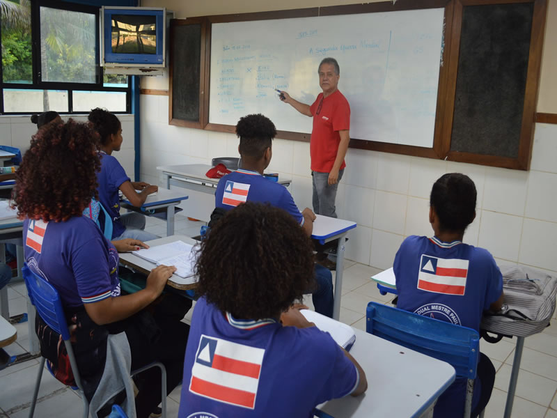 Decreto que proíbe aulas na Bahia é prorrogado