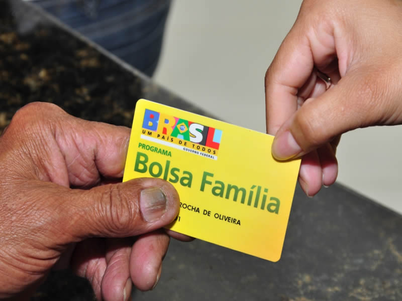 Bolsa Família Móvel atende em Fazenda Coutos nesta sexta-feira