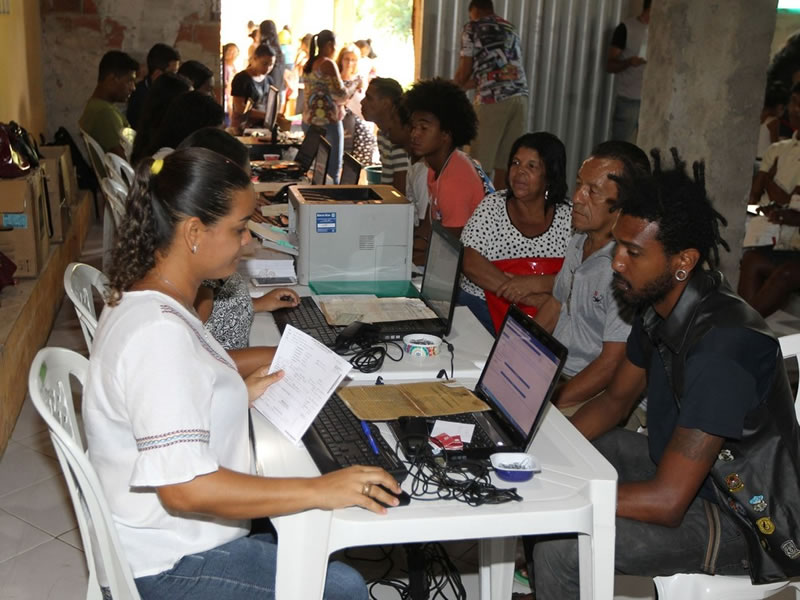 Mutirão social leva serviços gratuitos ao bairro do Rio Sena