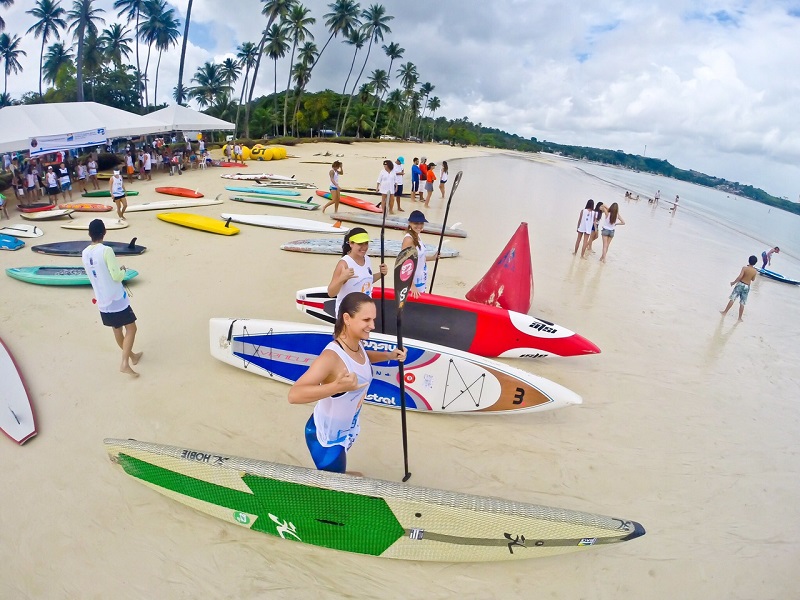 Campeonato Baiano de Stand Up Paddle movimenta a praia de Inema