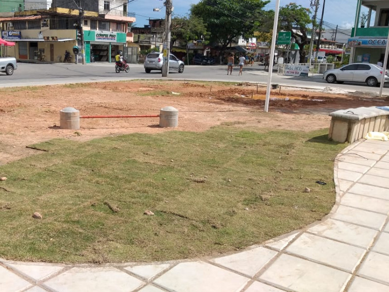 Demora em reforma da Praça João Martins, em Paripe