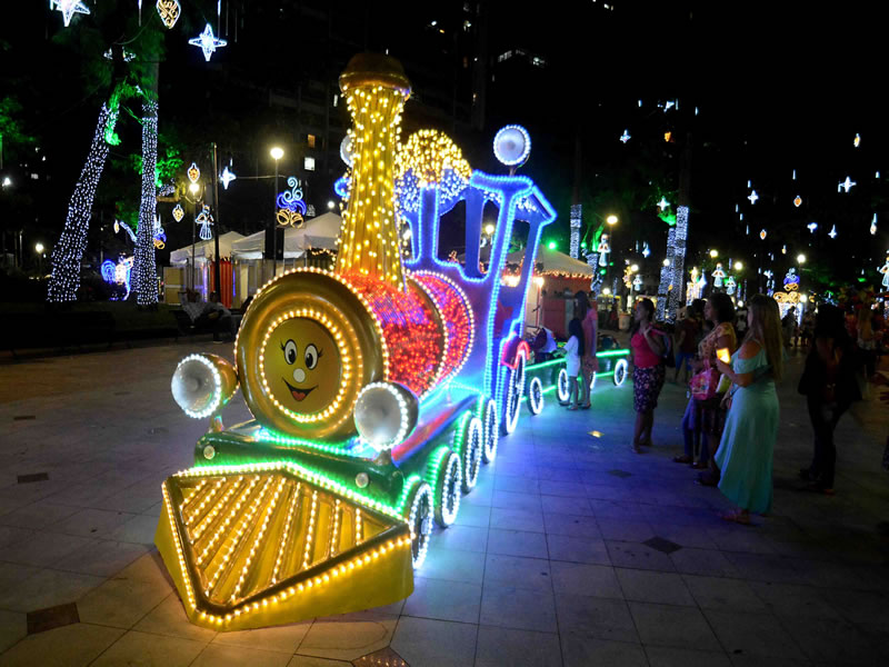Campo Grande tem atrações especiais de Natal no fim de semana