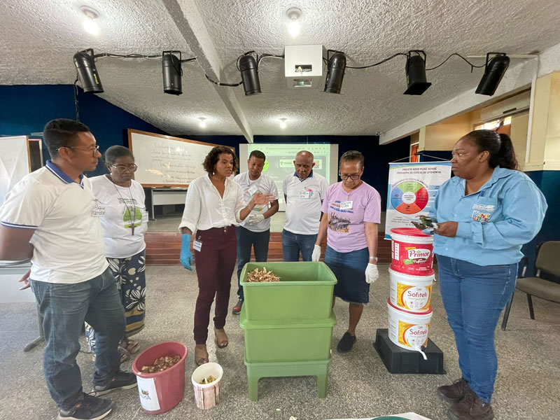 Projeto Novo Mané Dendê realiza primeira oficina de compostagem