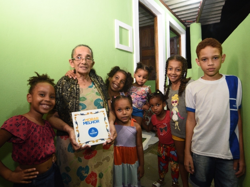 Prefeitura entrega 100 casas reformadas pelo Morar Melhor em Ilha Amarela