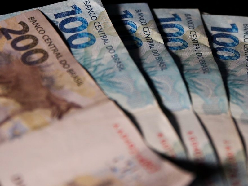 Salário mínimo de R$ 1.320 entra em vigor nesta segunda
