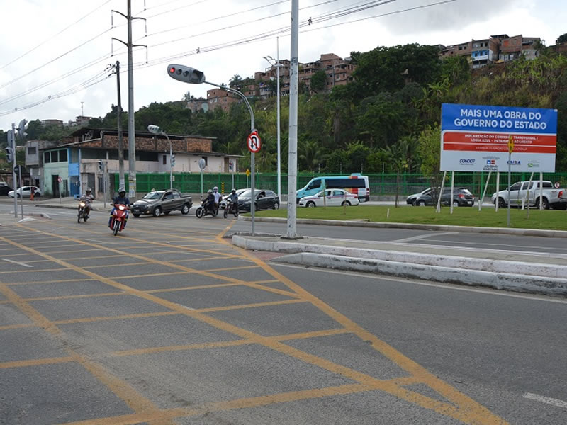 Motoristas aprovam novo retorno na Avenida Suburbana